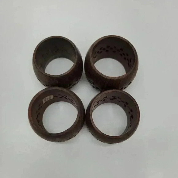 Vintage Teak Napkin Rings Set of 4 Diamond Lace Design - Picture 5 of 7